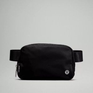 New in bag: Black Lululemon Everywhere Belt Bag